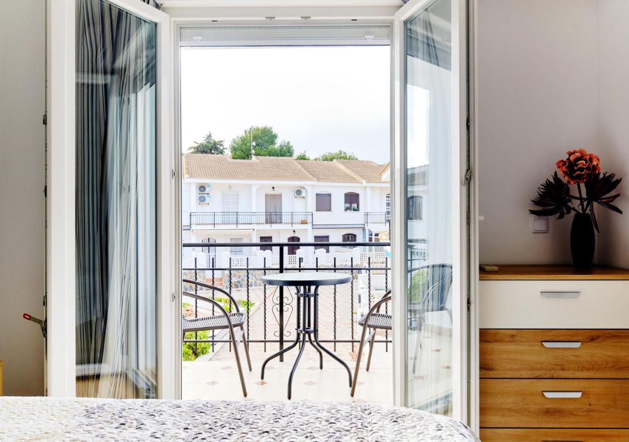 Family Bungalow La Zenia Beach Dehesa de Campoamor  Exteriör bild