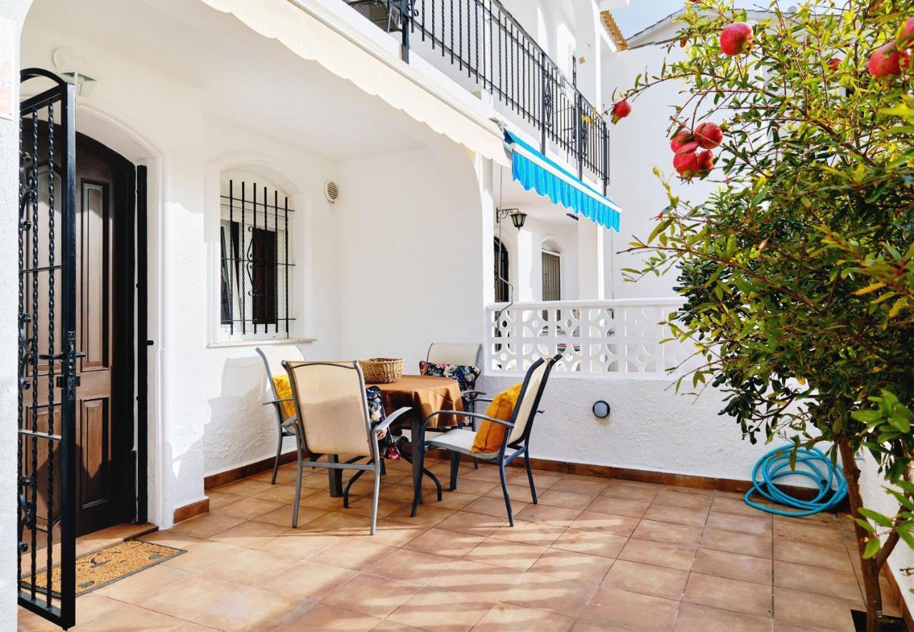 Family Bungalow La Zenia Beach Dehesa de Campoamor  Exteriör bild
